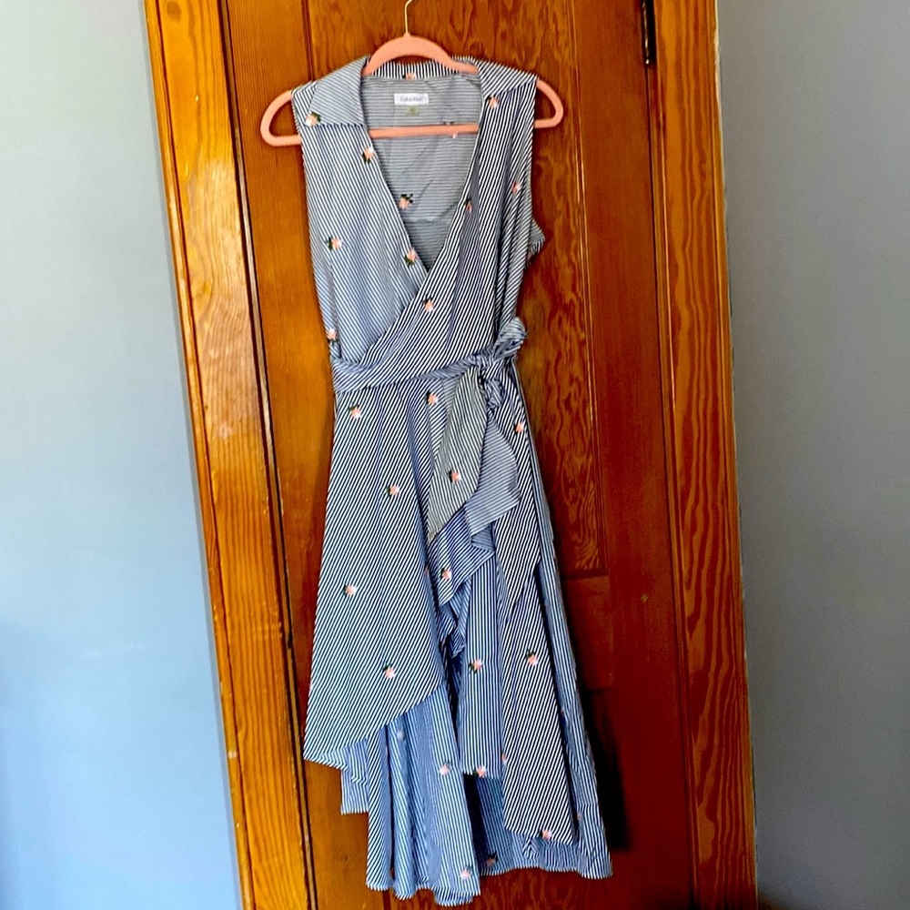Calvin Klein stripped flower wrap around dress with pockets